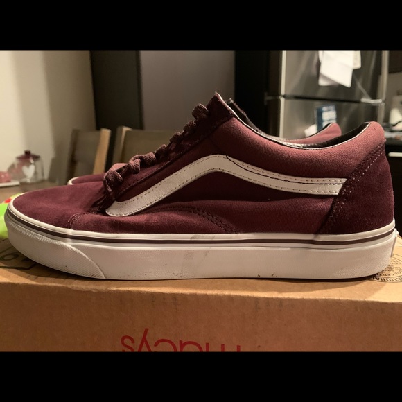 mens burgundy old skool vans